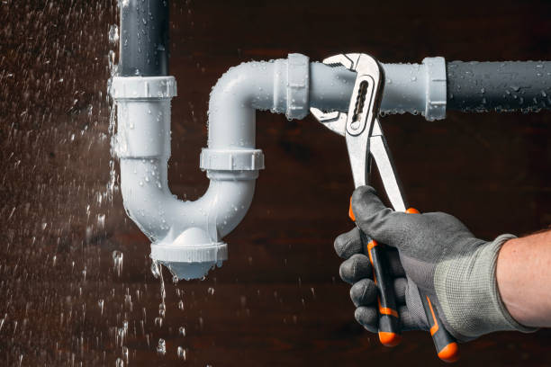Professional Leak Detection technician working in Manhattan, KS